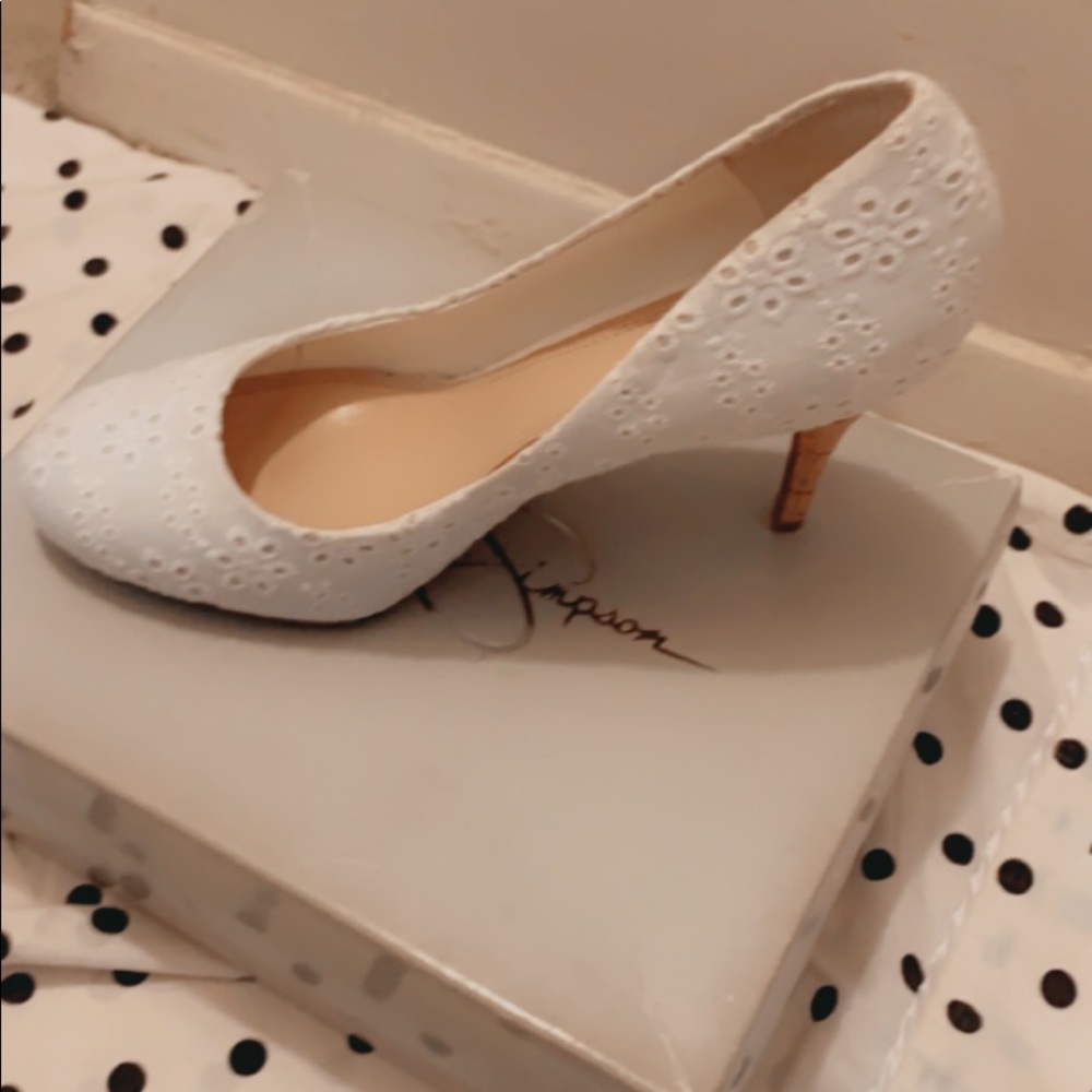 Jessica Simpson Oscar Pump